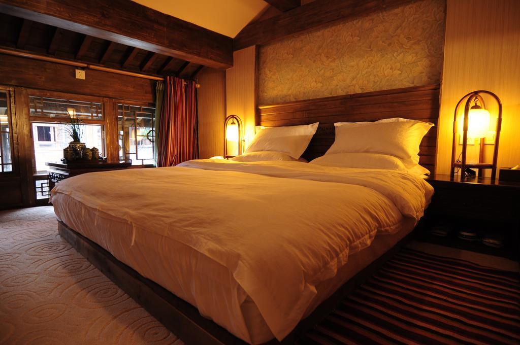 Yi Liu Hostel Lijiang  Rom bilde